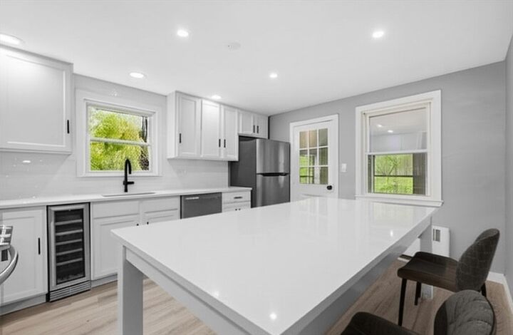 255 West St  Weymouth MA 02188 photo