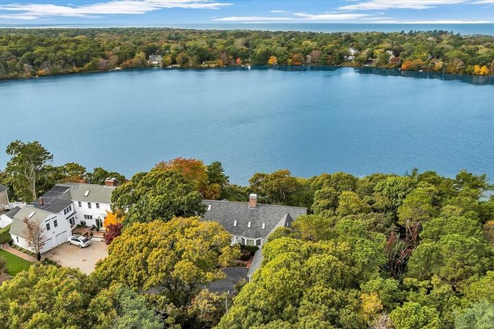 Property Photo:  4 Maureens Way  MA 02638 