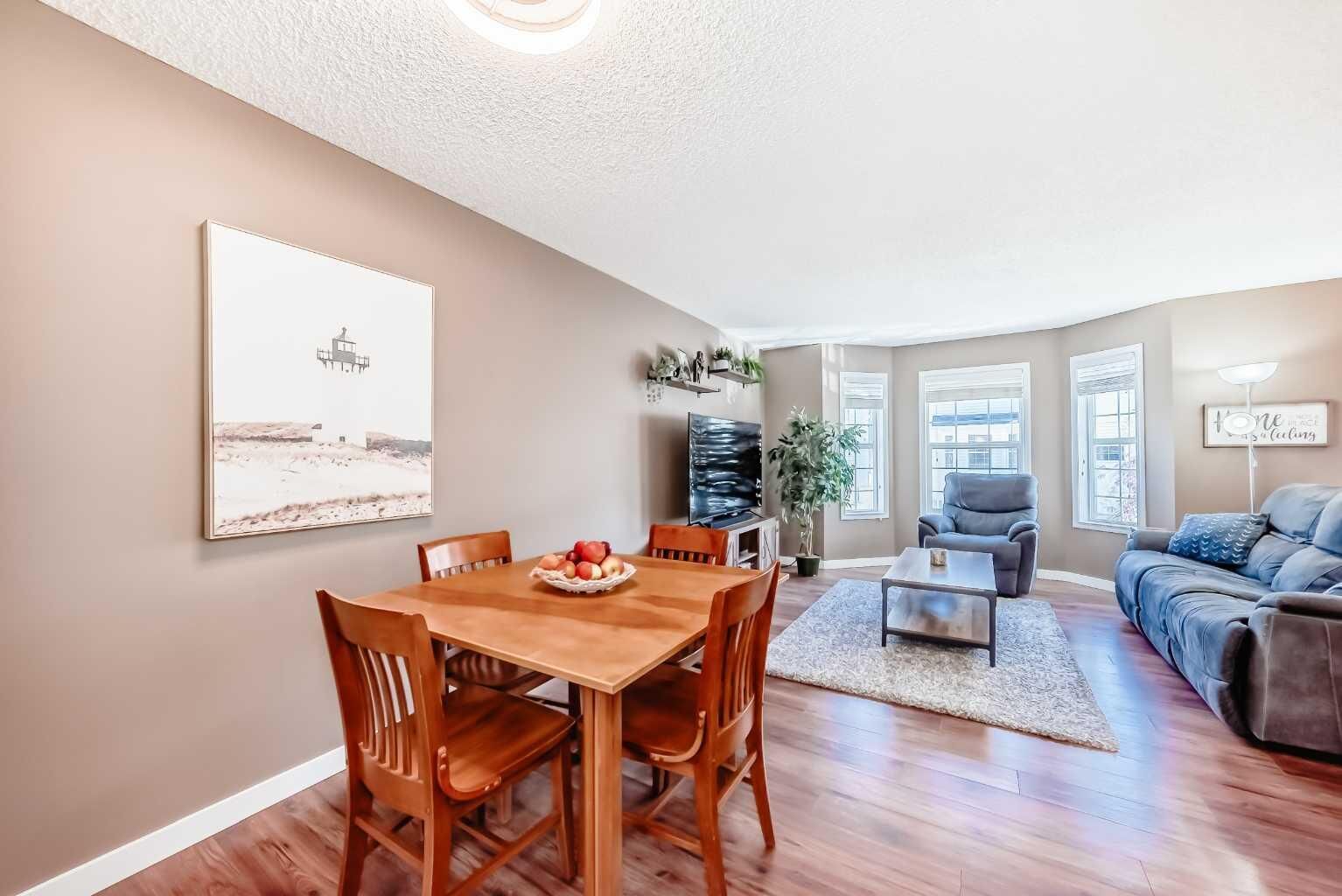 Property Photo:  268 Prestwick Acres Lane SE  AB T2Z 3Y1 