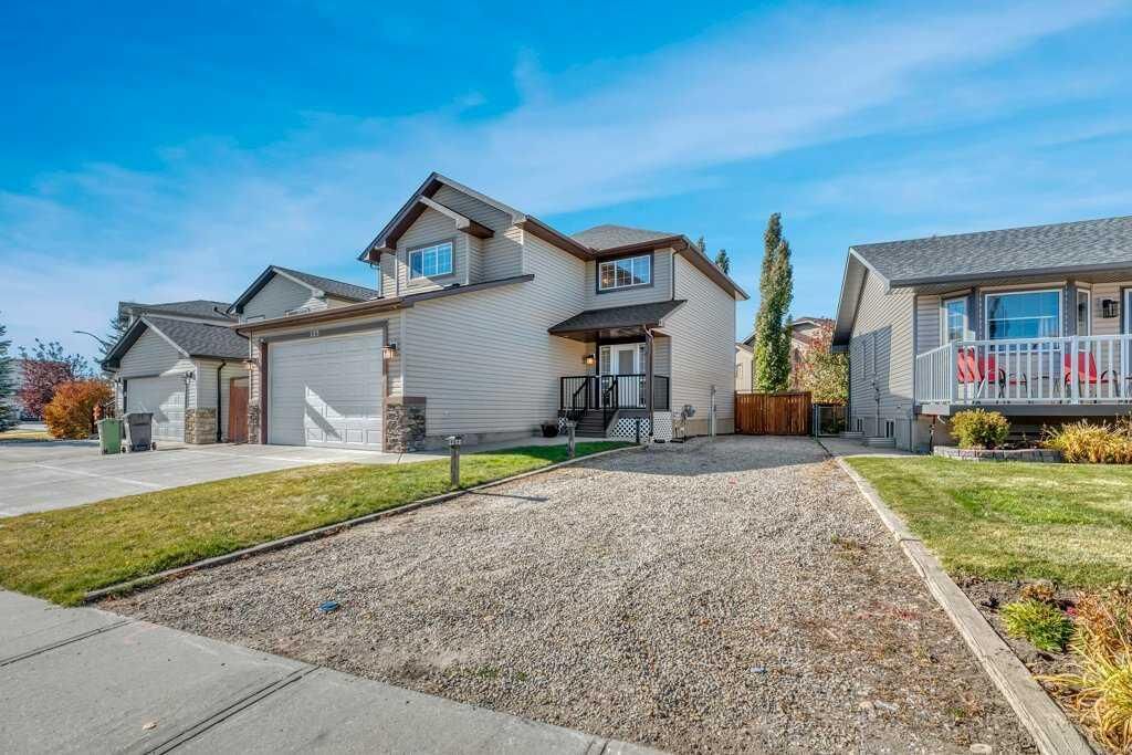Property Photo: 123 Aspen Circle AB T1P 1X7