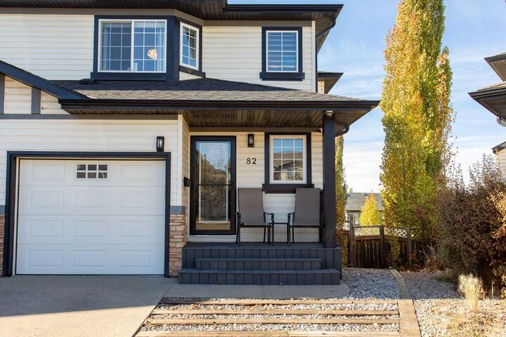 Property Photo: 82 Arthur Close AB T4R 3M5