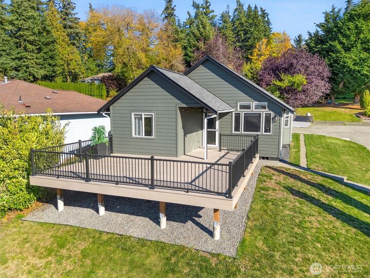 Property Photo:  1033  34th Street  WA 98229 