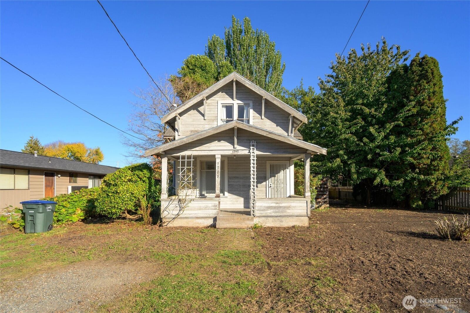 Property Photo: 1707 22nd Street WA 98225