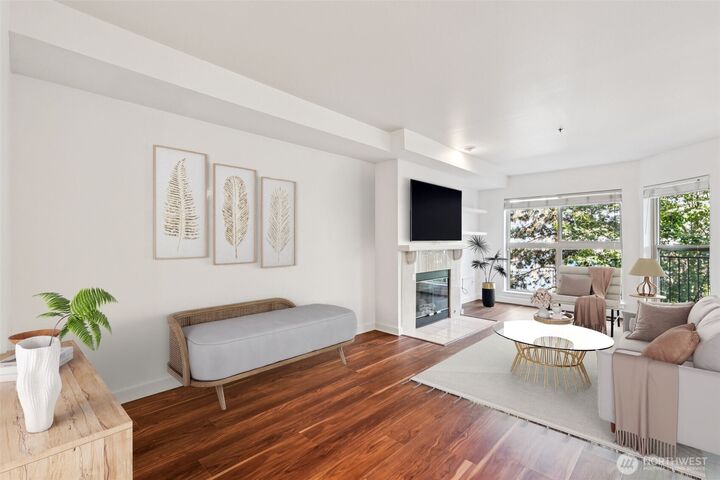 Property Photo: 1425 Dexter Avenue N 611 WA 98109