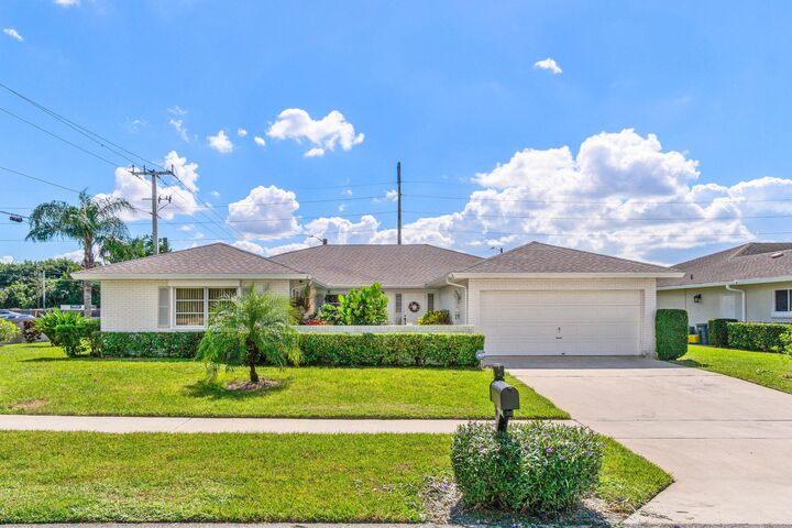 10990 Greentrail Drive S  Boynton Beach FL 33436 photo
