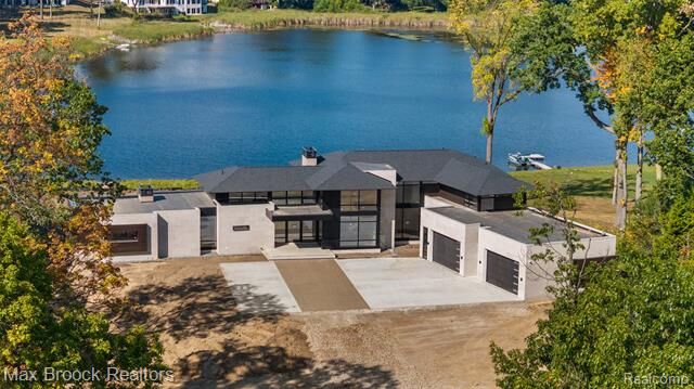 Property Photo: 3515 Brookside Drive MI 48302