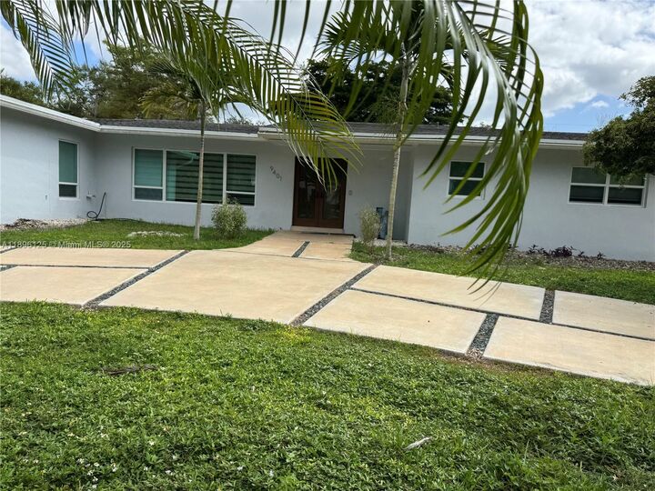 Property Photo:  9401 SW 69th Ct  FL 33156 