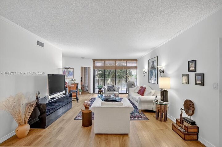 Property Photo: 20281 E Country Club Dr 210 FL 33180
