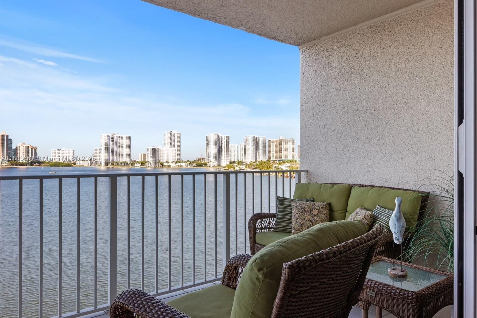 Property Photo: 18260 N Bay Rd 516 FL 33160