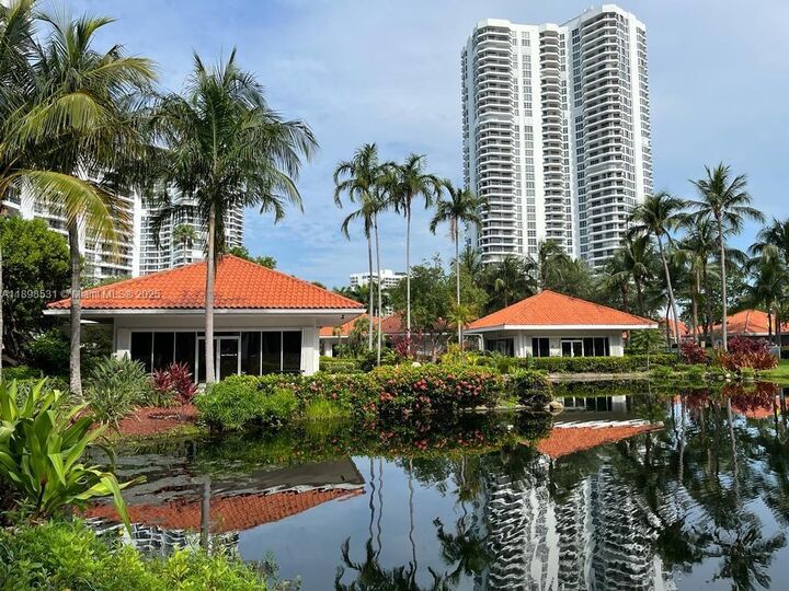 Property Photo: 3530 Mystic Pointe Dr 408 FL 33180