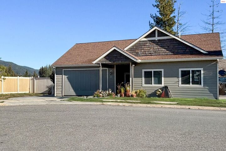 318 Creekview Ct  Sandpoint ID 83864 photo