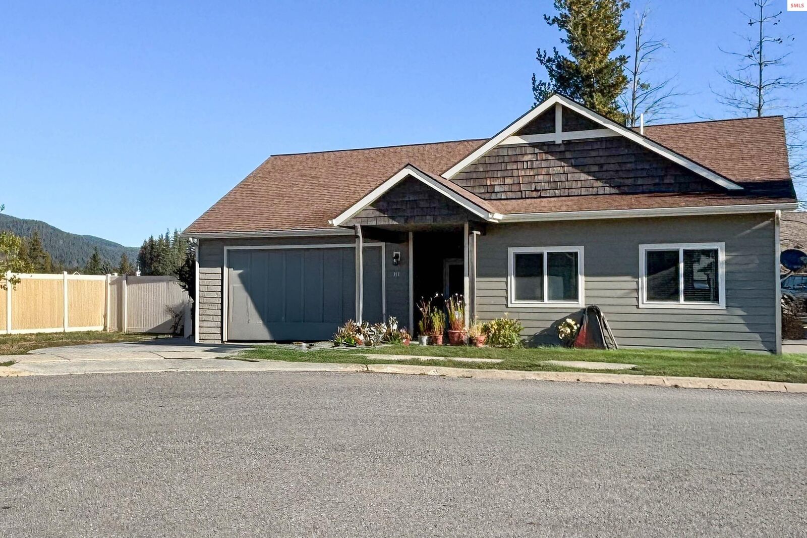 Property Photo: 318 Creekview Ct ID 83864