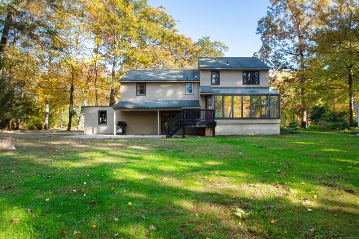 Property Photo: 19 Glenbrook Drive CT 06092