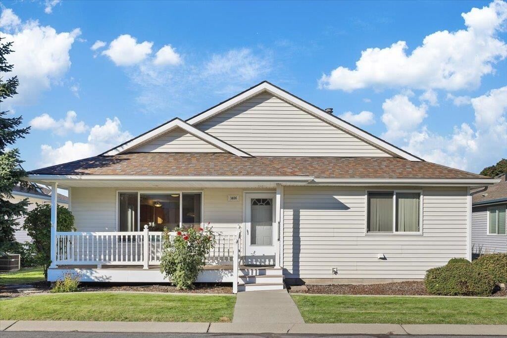 Property Photo:  1406 S Mamer Ln  WA 99216 