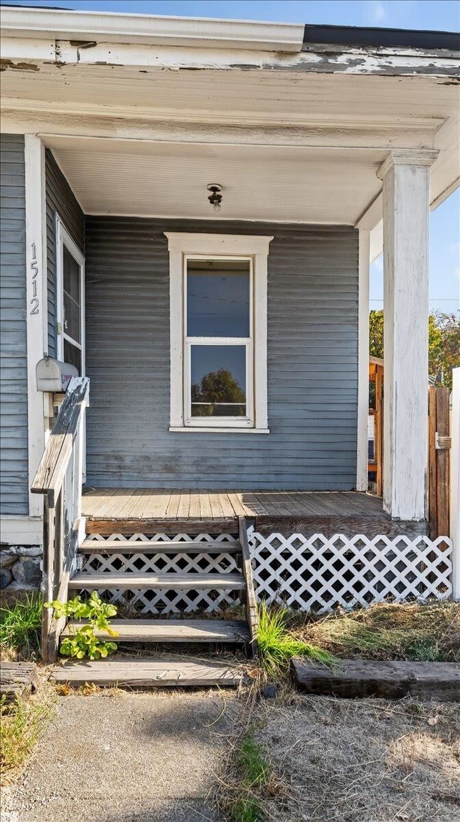 Property Photo: 1512 N Ash St WA 99201