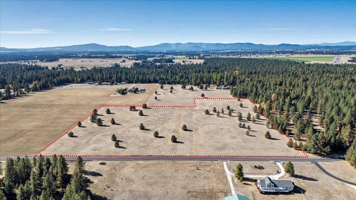 Property Photo: 331xx N Charby Ln WA 99006