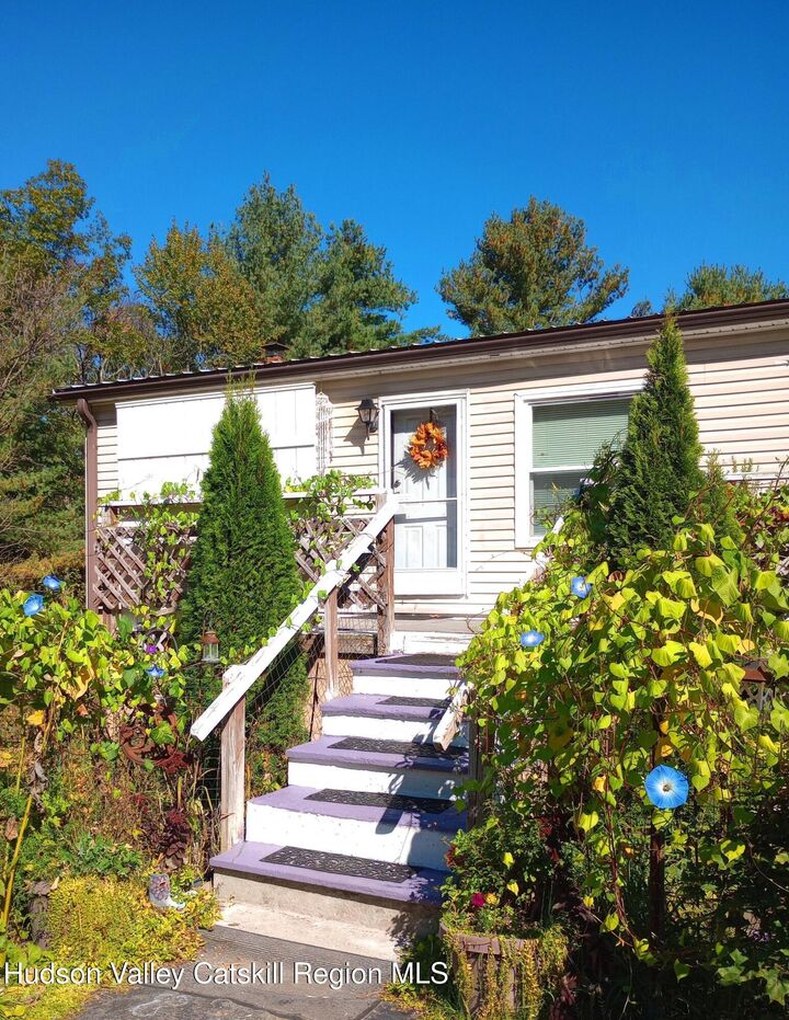 Property Photo: 15 Braziel Heights NY 12446