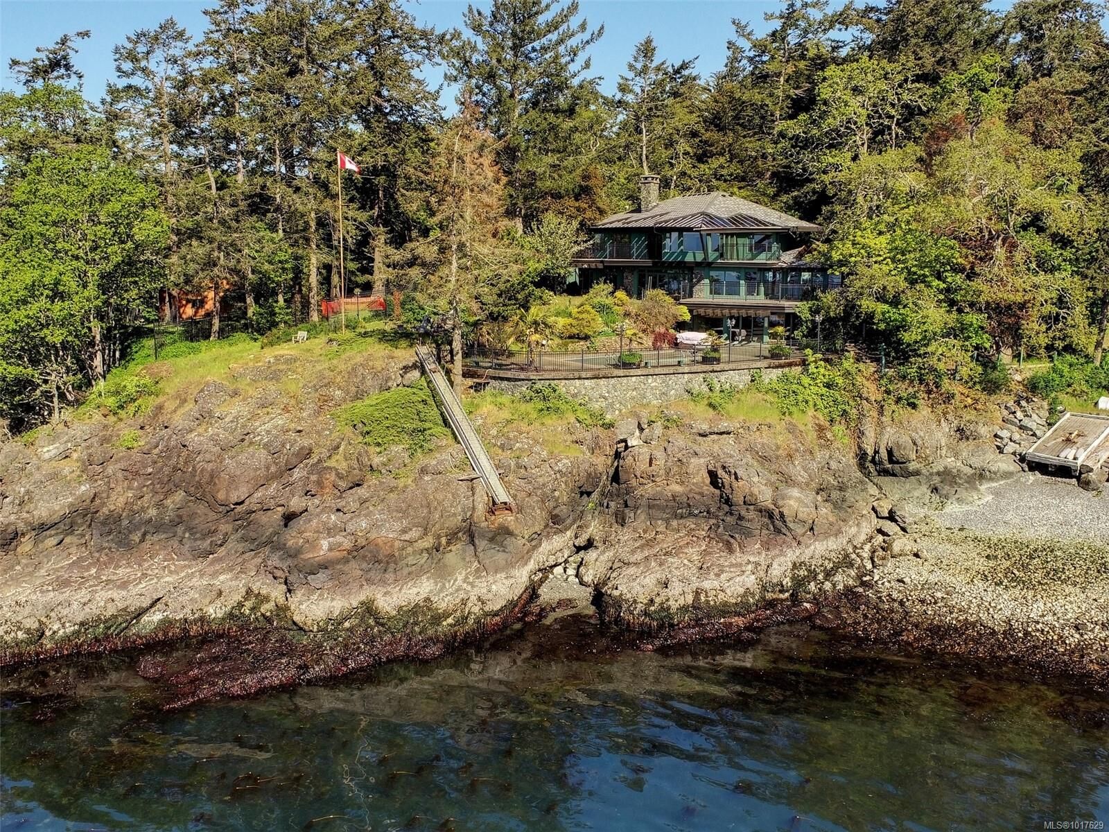 Property Photo: 3779 Duke Rd BC V9B 5T8
