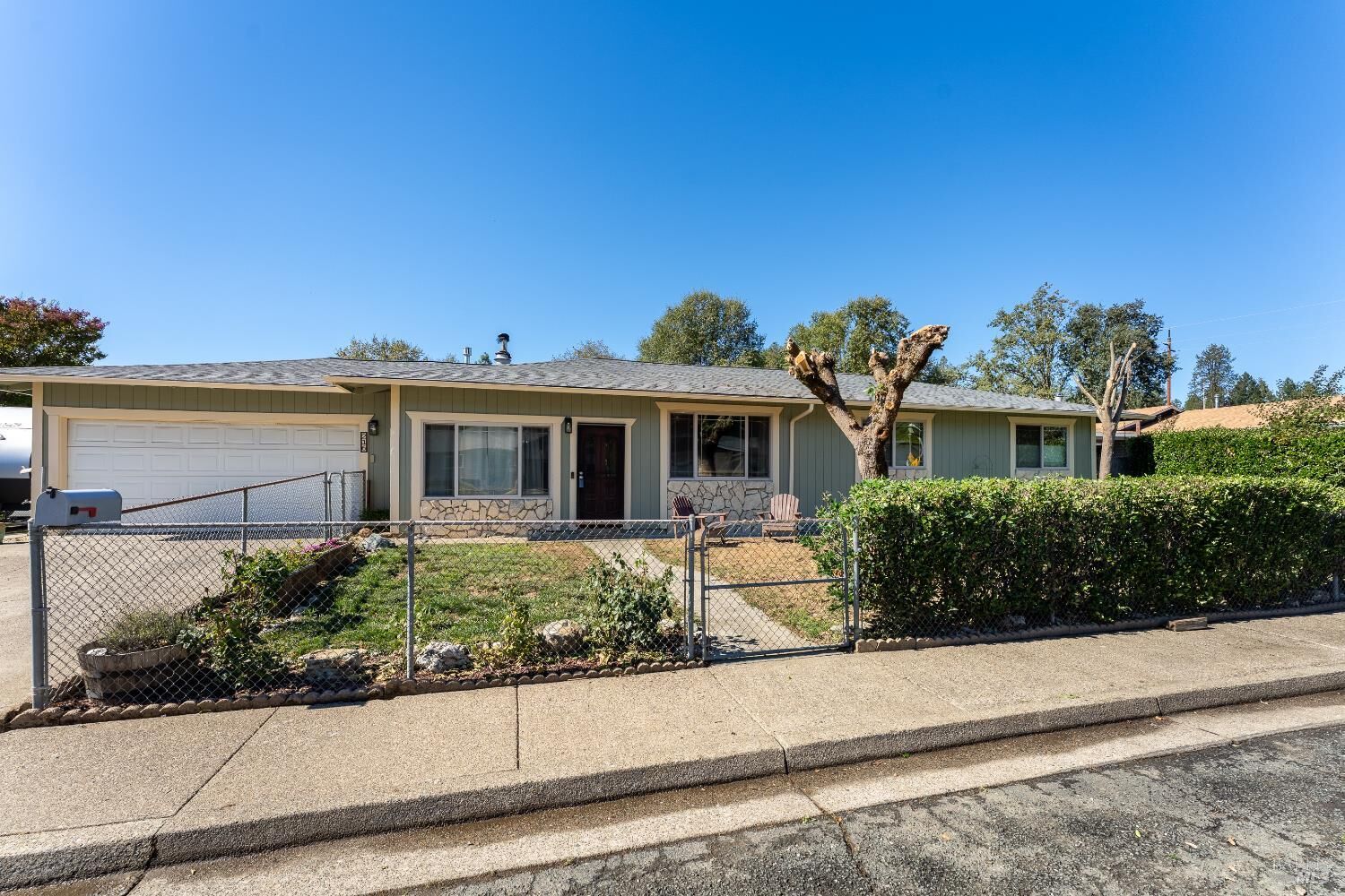 Property Photo:  216 Bonnie Lane  CA 95490 