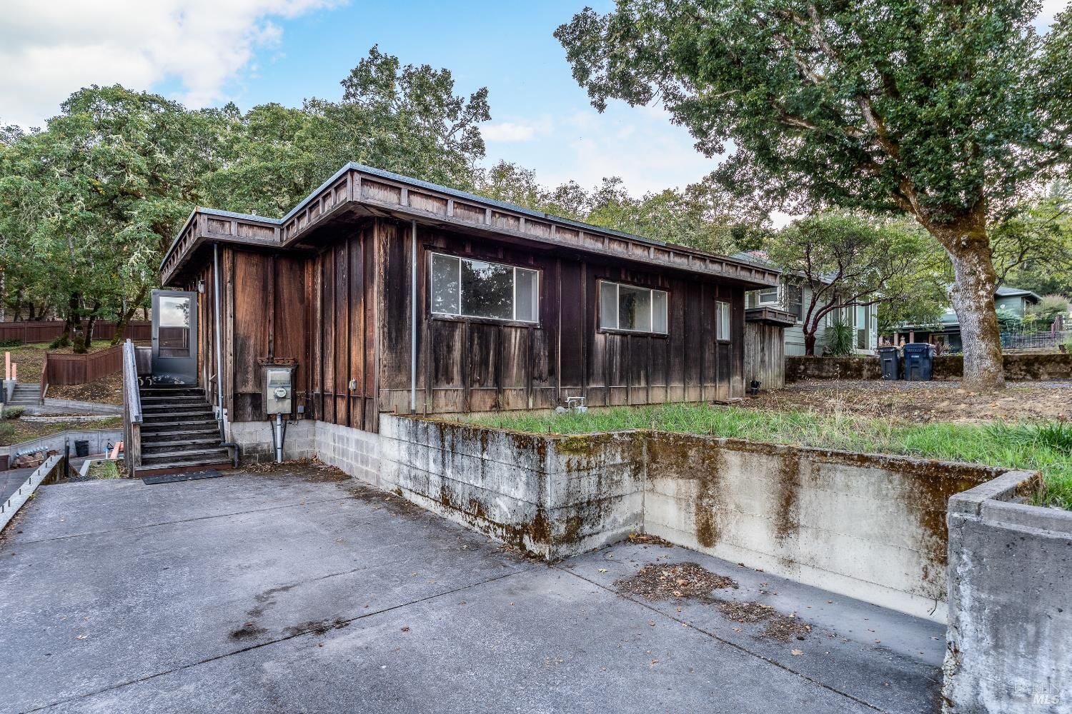 Property Photo: 555 Redwood Avenue CA 95490