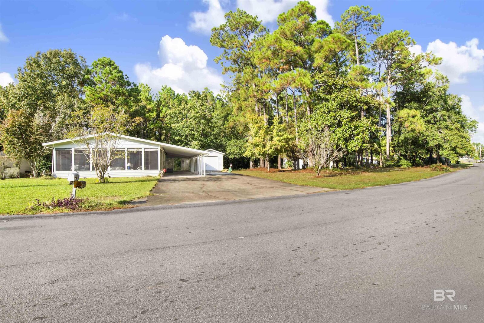 Property Photo:  1216 Ridgewood Drive  AL 36549 