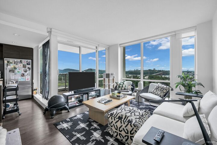 Property Photo: 1550 Fern Street 2104 BC V7J 0A9