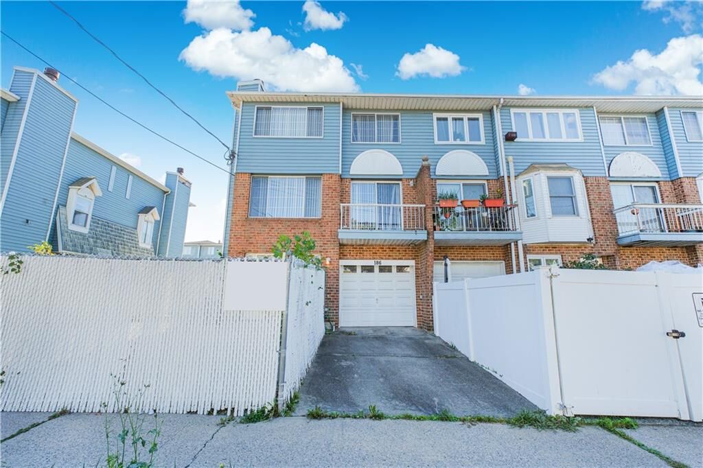Property Photo: 186 Monahan Avenue NY 10314