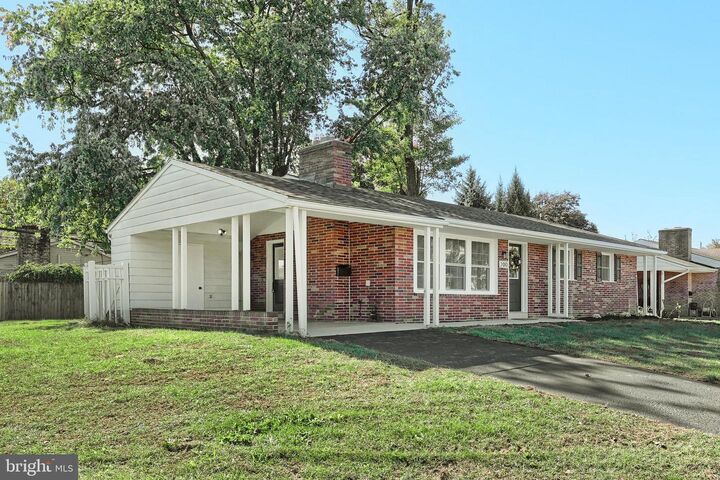 Property Photo: 200 W Main Street PA 17011