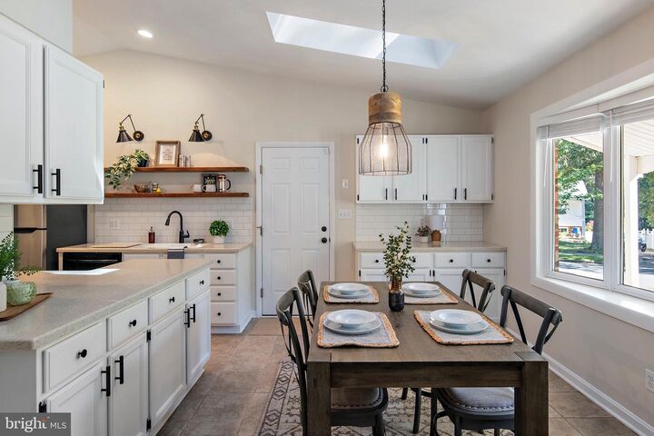 Property Photo: 621 Kensington Avenue MD 21146