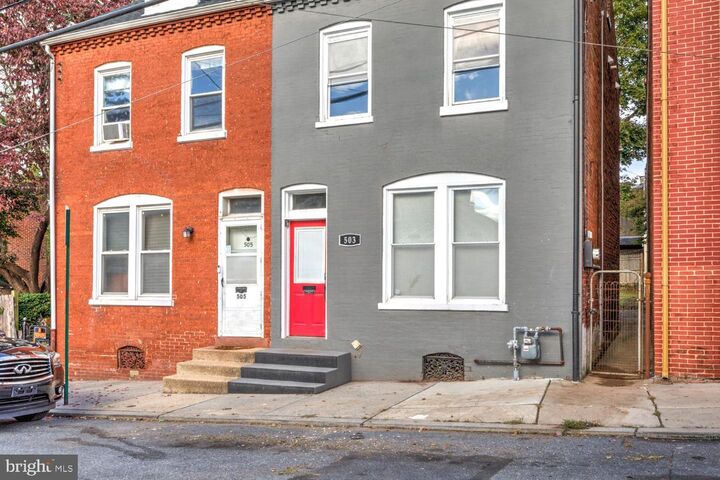 Property Photo:  503 W Vine  PA 17603 