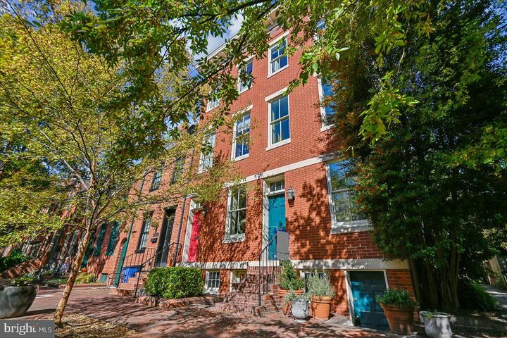 Property Photo:  102 W Lee Street W  MD 21201 