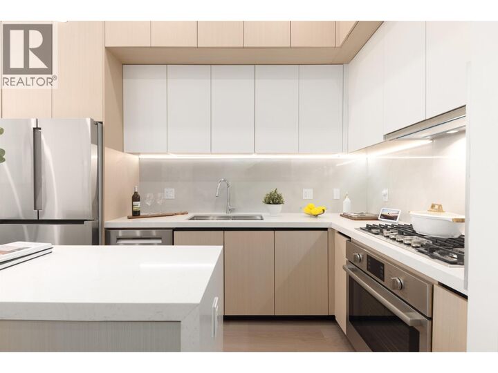 Photo de la propriété: 914 Rochester Avenue 102 BC V3K 2W6