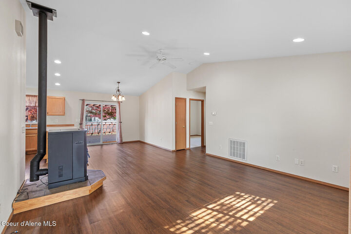 Property Photo:  7531 W Meadow Lark Ln  ID 83858