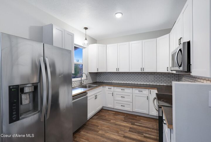 Property Photo:  120 E 4th St S  ID 83822