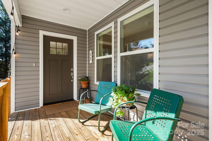 Property Photo:  17 Rhudy Road 1  NC 28806