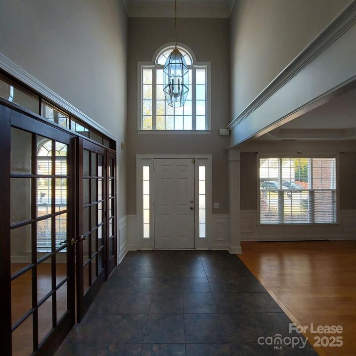 Property Photo:  10820 Knight Castle Drive  NC 28277 