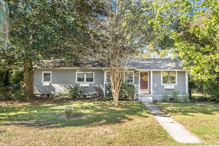 19 Joyce Avenue  Mount Pleasant SC 29464 photo