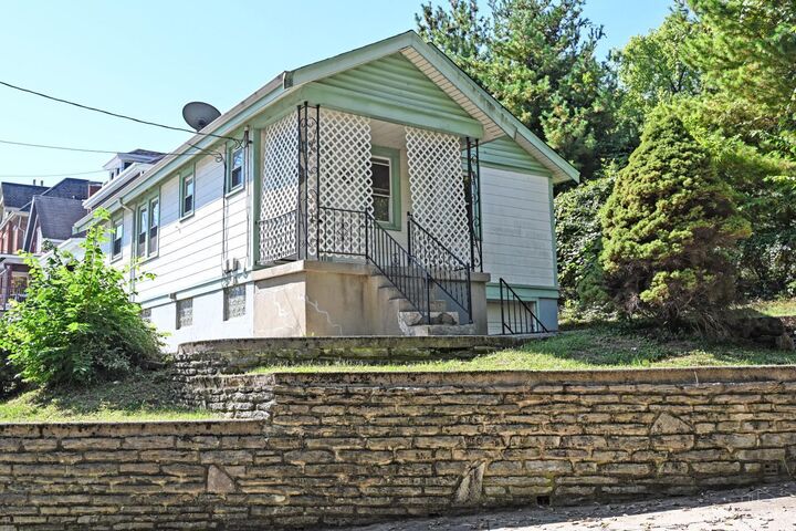 Property Photo: 2703 Maryland Avenue OH 45204