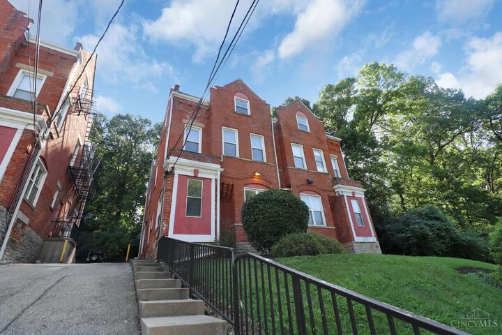 Property Photo:  2100 Fulton Ave  OH 45206 