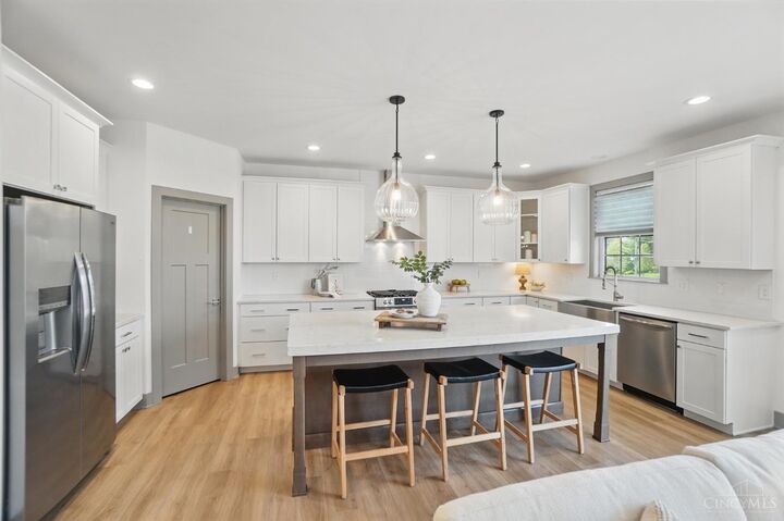 Property Photo: 9324 Old Plainfield Road OH 45236