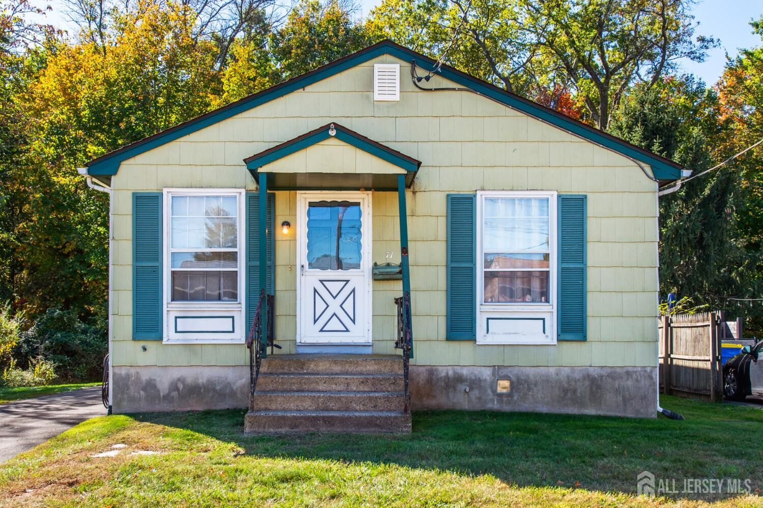 Property Photo:  71 Remsen Street  NJ 08880 