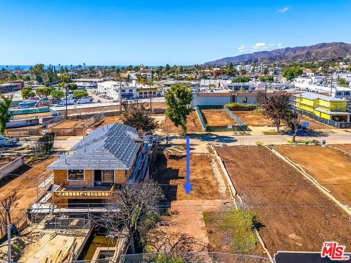 Property Photo: 934 Embury St CA 90272
