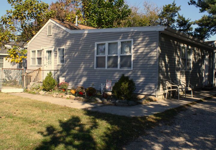 Property Photo: 27 E New York NJ 08251