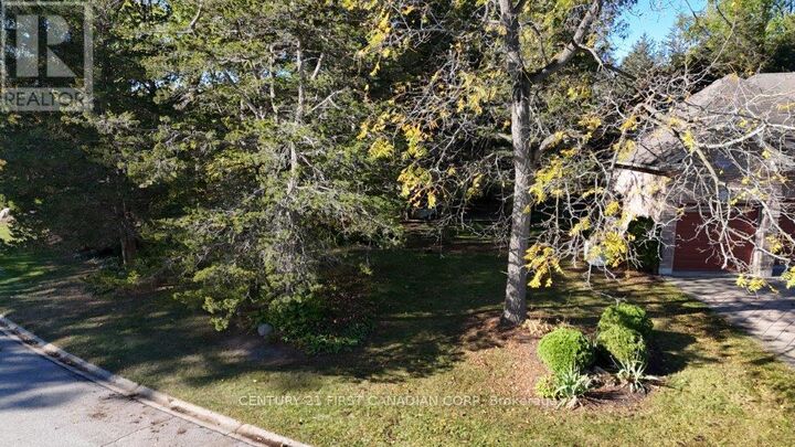 Photo de la propriété:  10137 Merrywood Drive  ON N0M 1T0 