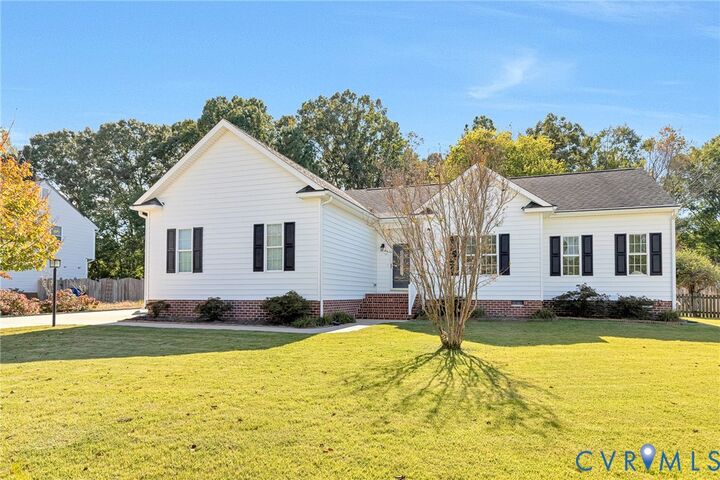 Property Photo: 7037 Lantana Lane VA 23111