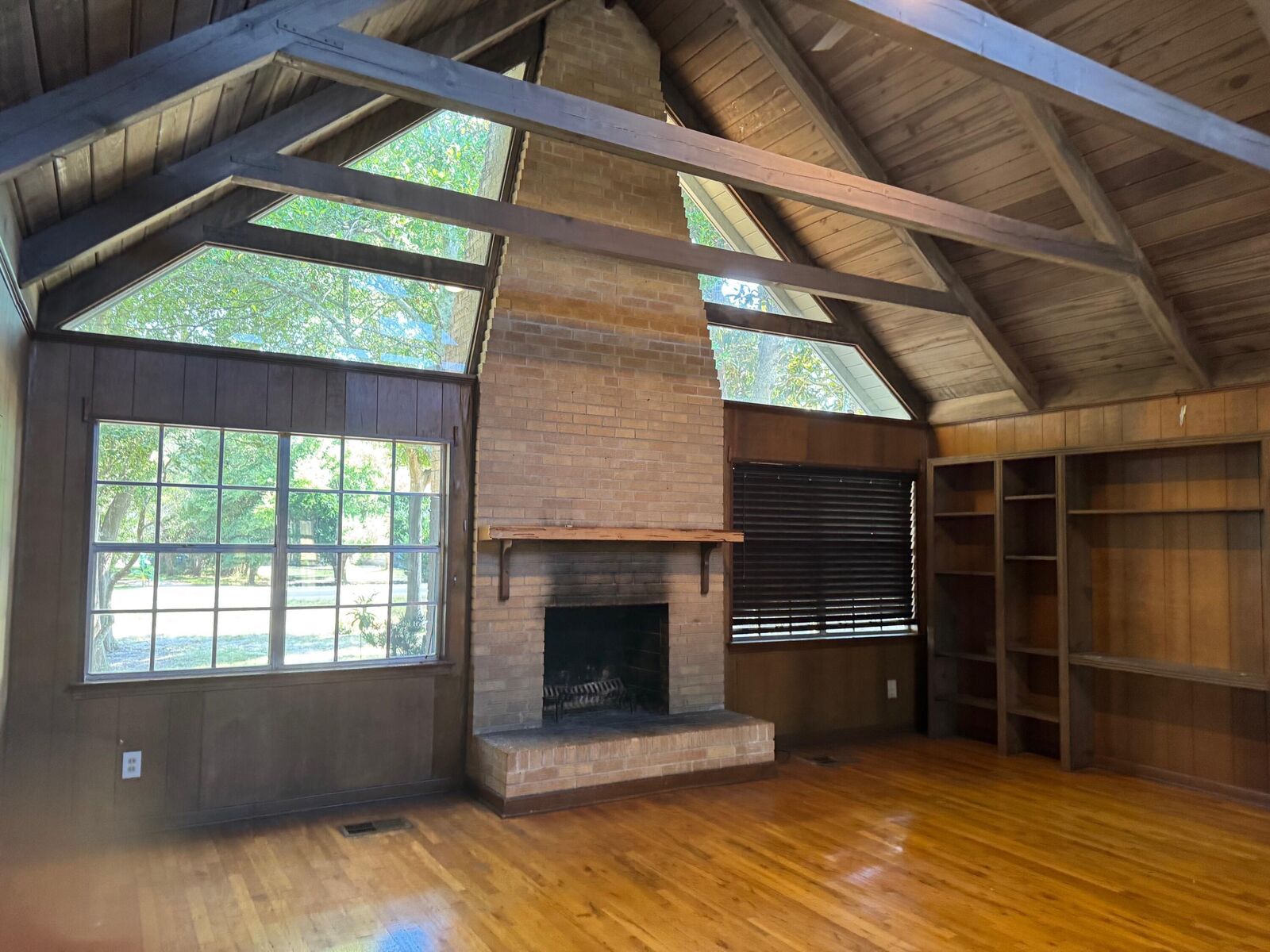 Property Photo: 431 Benning Dr Drive FL 32541