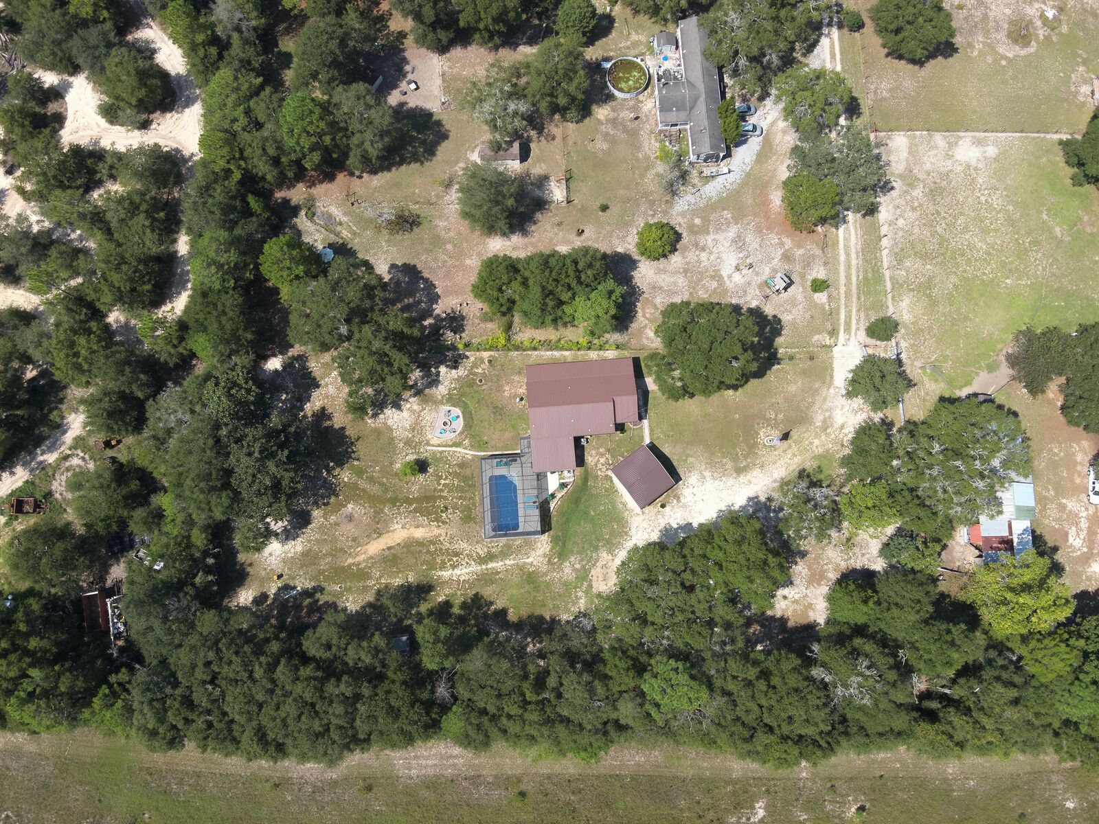 Property Photo: 5655 Jv Woolley Road FL 32539