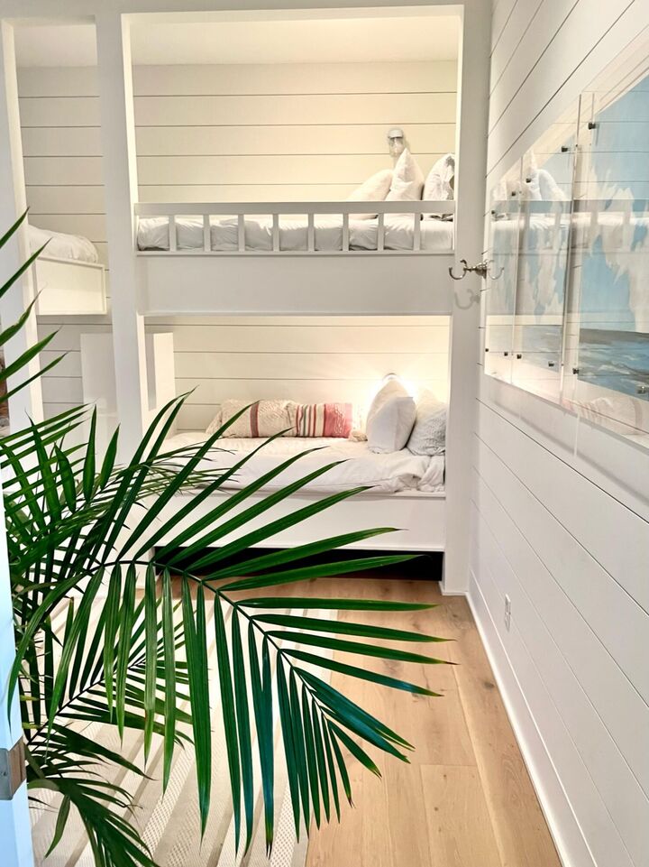 Property Photo:  207 Betty Street  FL 32459 