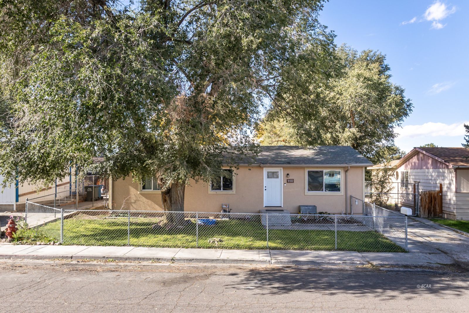 Property Photo:  910 Sunrise Drive  NV 89801 