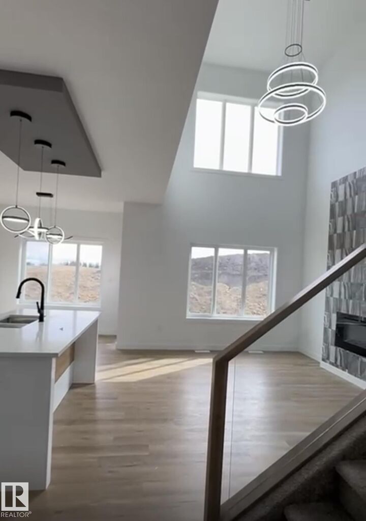 3907 36 Street  Beaumont AB T4X 3H2 photo